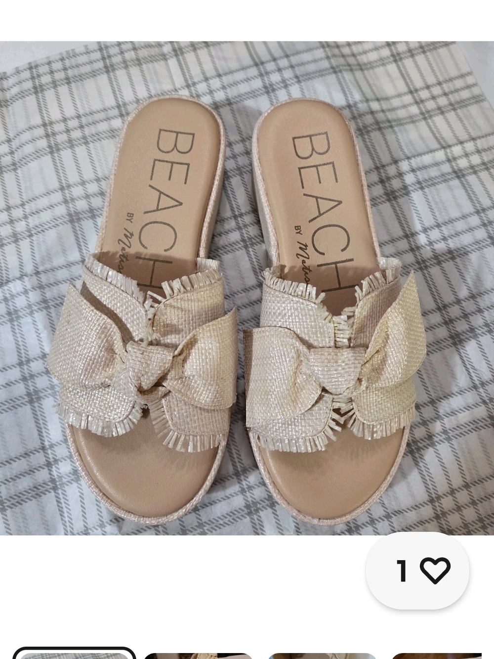 Matisse Beach Bow Slide Mules in Beige